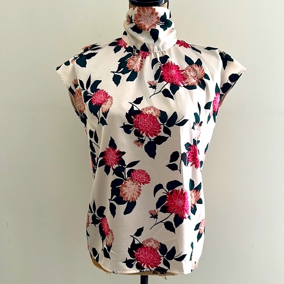Ann Taylor Factory Tops - ANN TAYLOR FACTORY || Floral Mock-Neck Top. Sz. XS